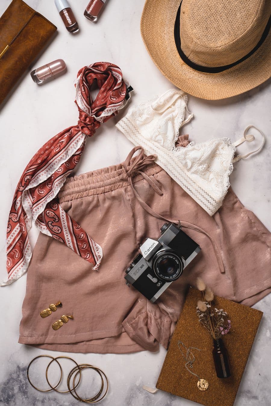 A curated fashion edit on Moda